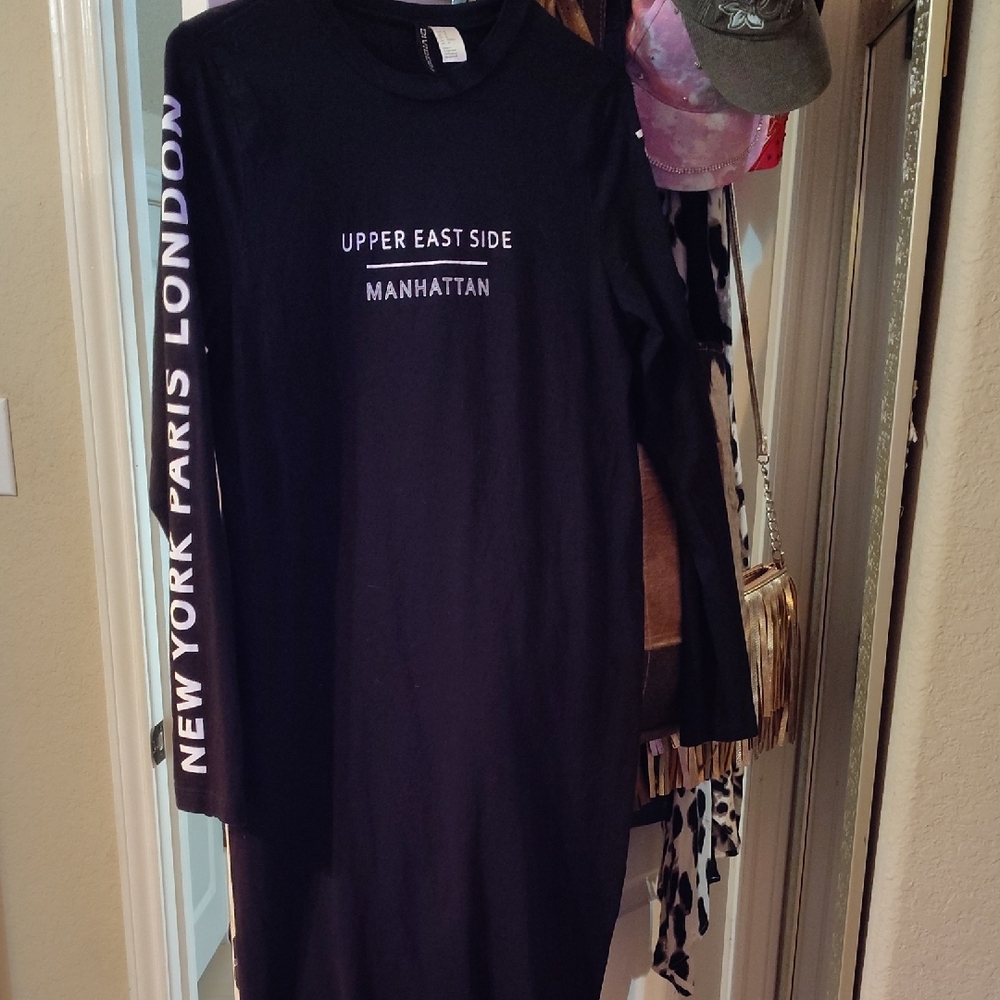 Black Long Sleeve Dress with City Print